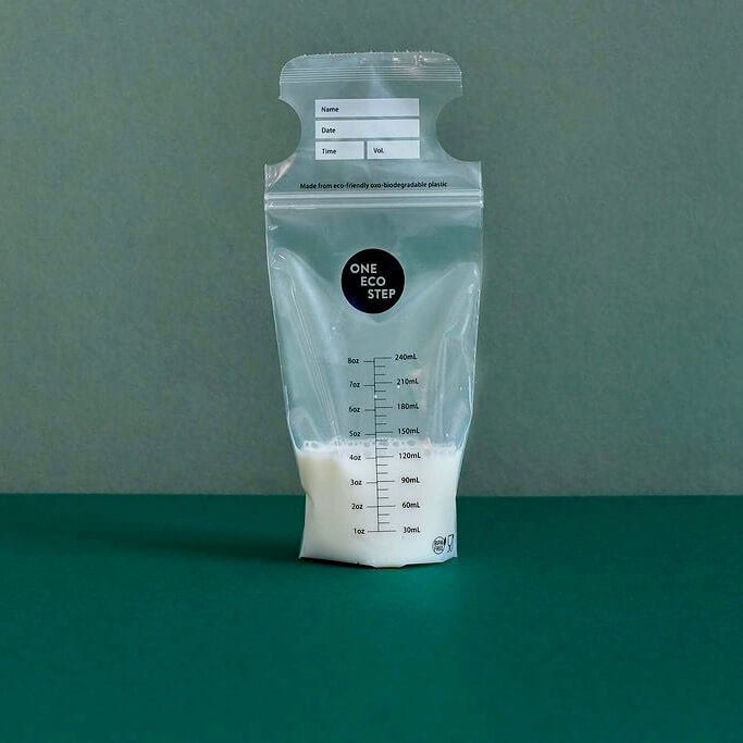 Breastmilk Storage Bag with milk
